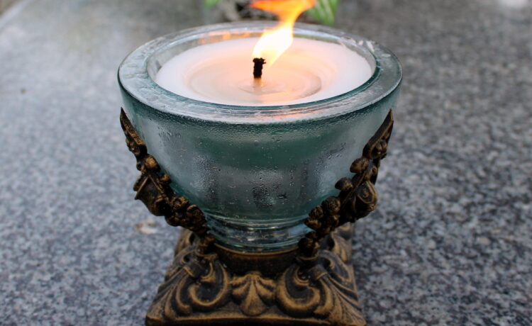 Wyjście klas 2c i 2d na cmentarz